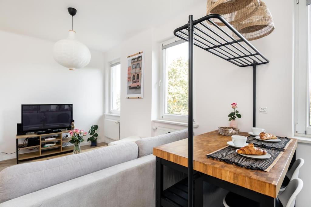 Ciche Studio, Blisko Metra Politechnika, Parking Apartamento Varsóvia Exterior foto