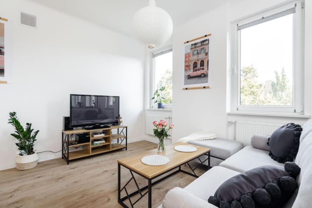 Ciche Studio, Blisko Metra Politechnika, Parking Apartamento Varsóvia Exterior foto
