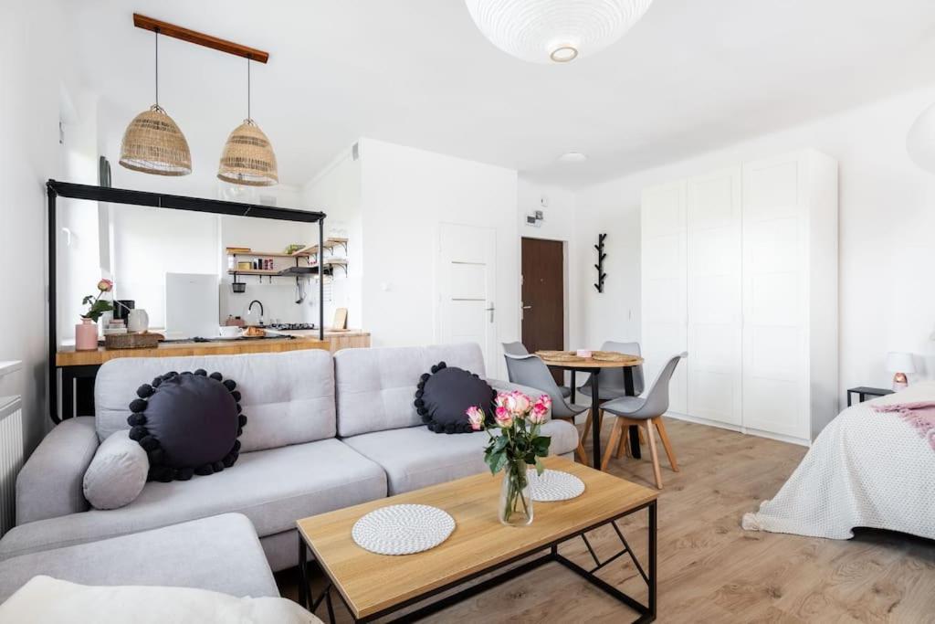 Ciche Studio, Blisko Metra Politechnika, Parking Apartamento Varsóvia Exterior foto