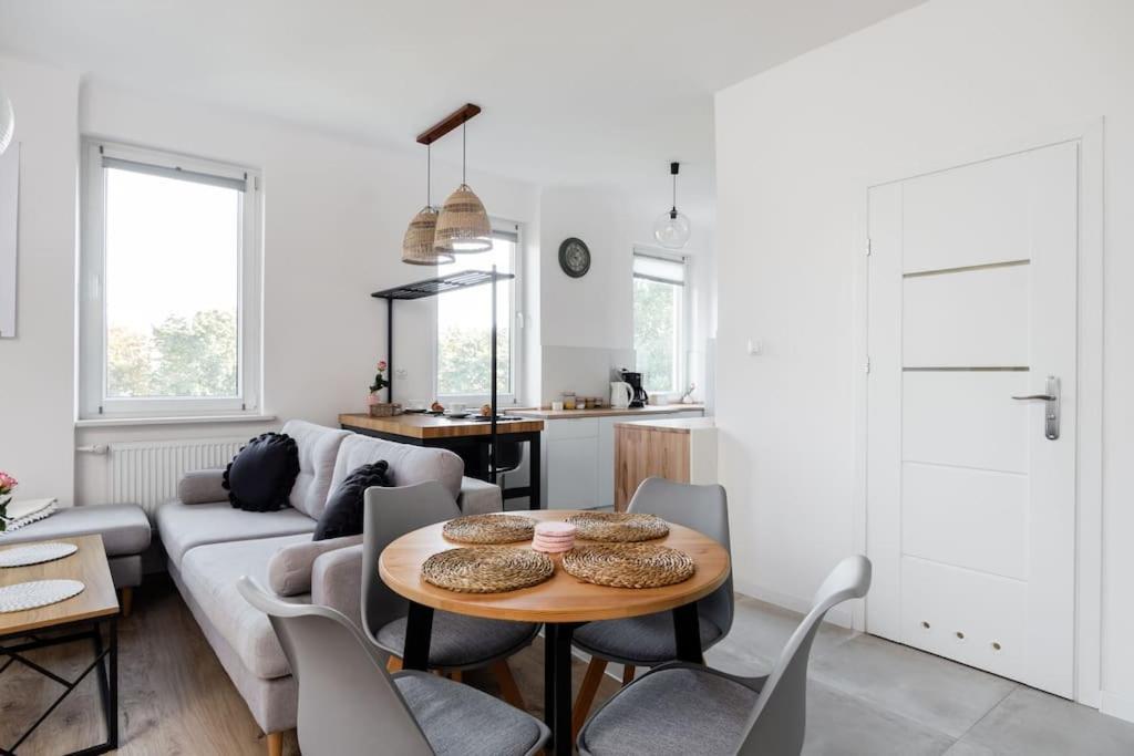 Ciche Studio, Blisko Metra Politechnika, Parking Apartamento Varsóvia Exterior foto